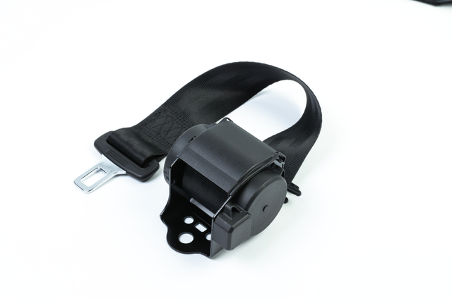 Automatic retractable two-point seat belts